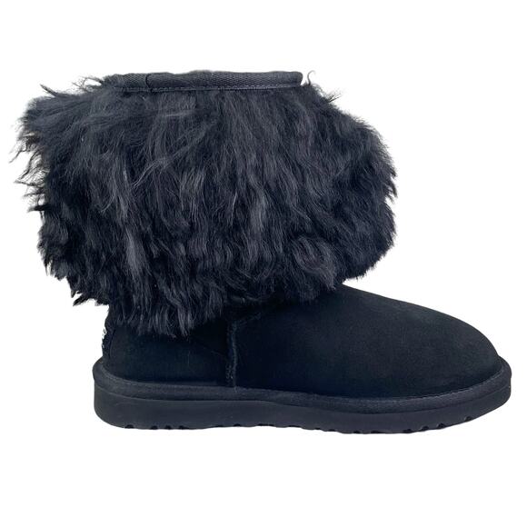 UGG Women’s Lida Mongolian Black Shearling Cuffed Fur Classic Boots Size US 6 - Picture 4 of 10